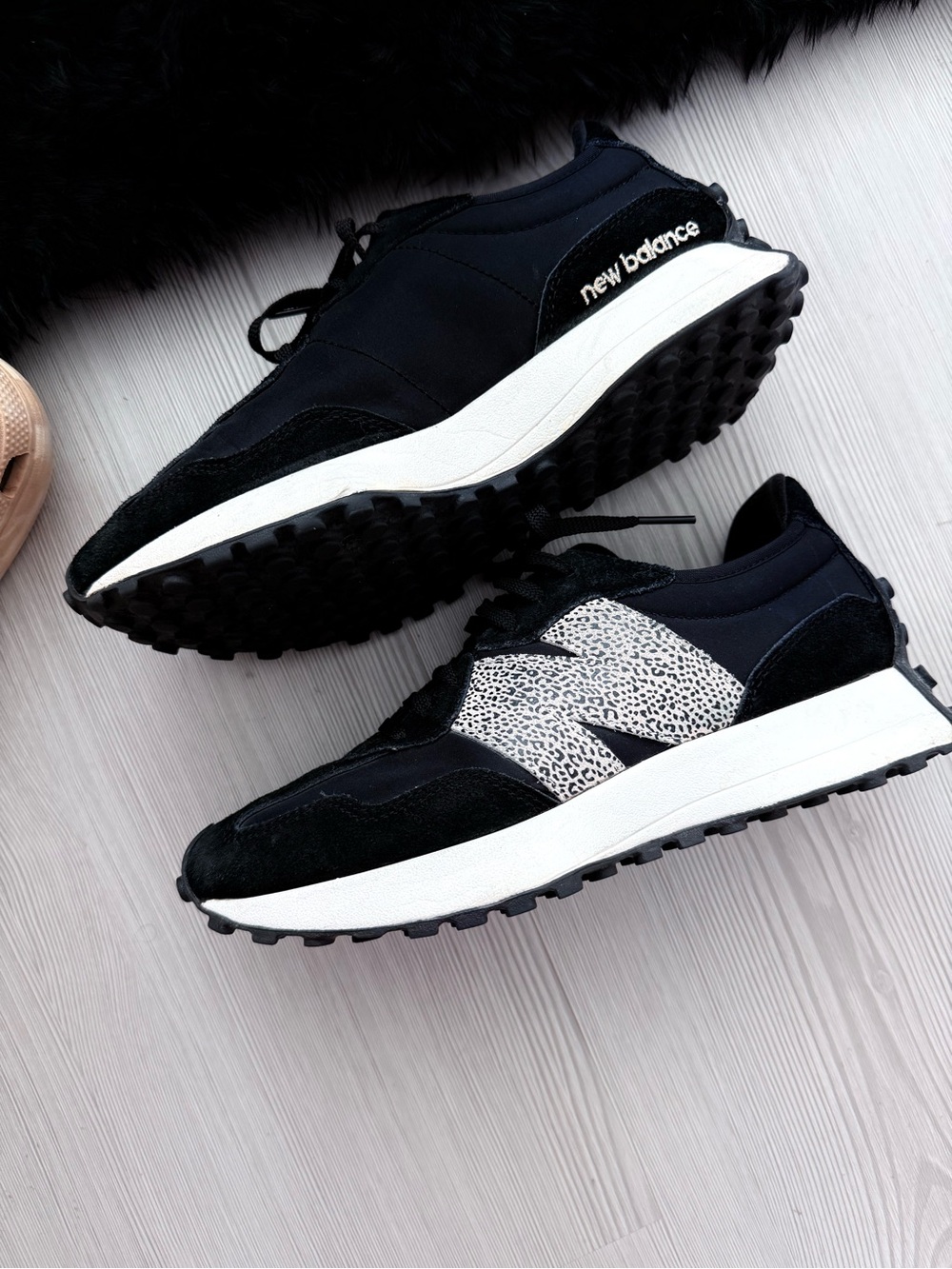 New Balance Women's Black Sneakers with White Speckled N Logo
